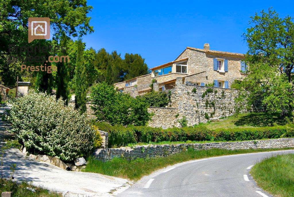 MURS Bastide en pierres à proximité de GORDES - avec gîte indépendant - Piscine 3