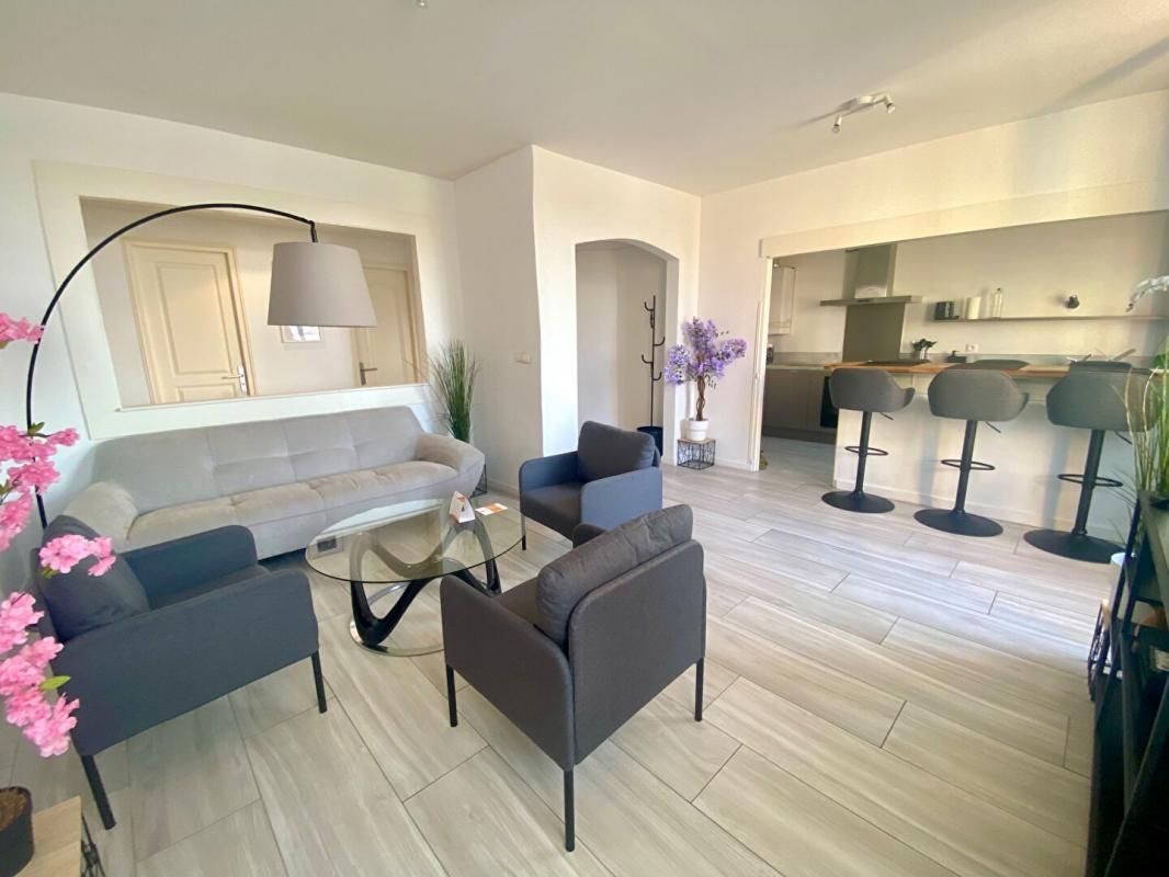 TOULON Appartement 4 pièce(s) 94.60 m2 2