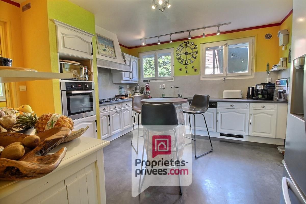 PANNES A VENDRE - MAISON 6 PIECES avec JARDIN, JACUZZI et DOUBLE GARAGE, ACCES PRIVATIF CANAL d'ORLEANS 3