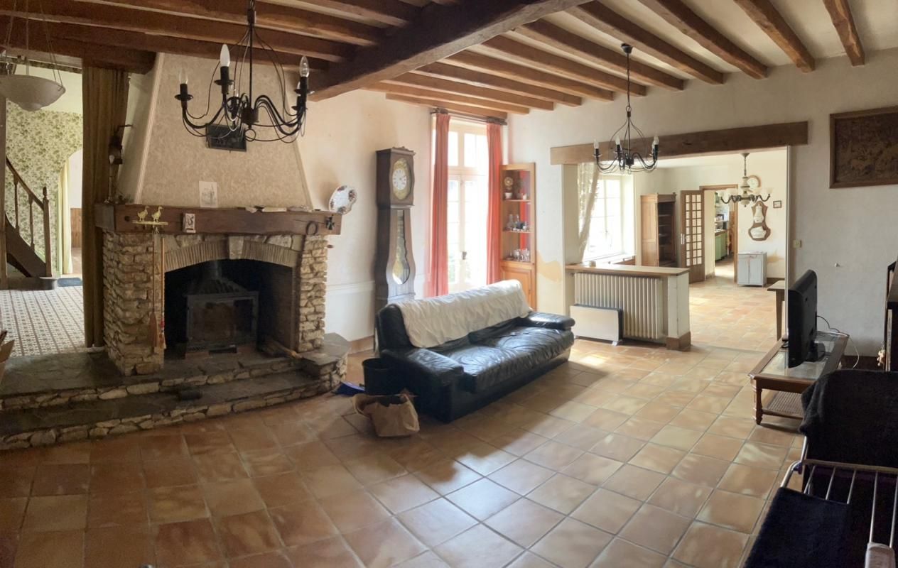 SEPTEUIL Belle maison ancienne 3