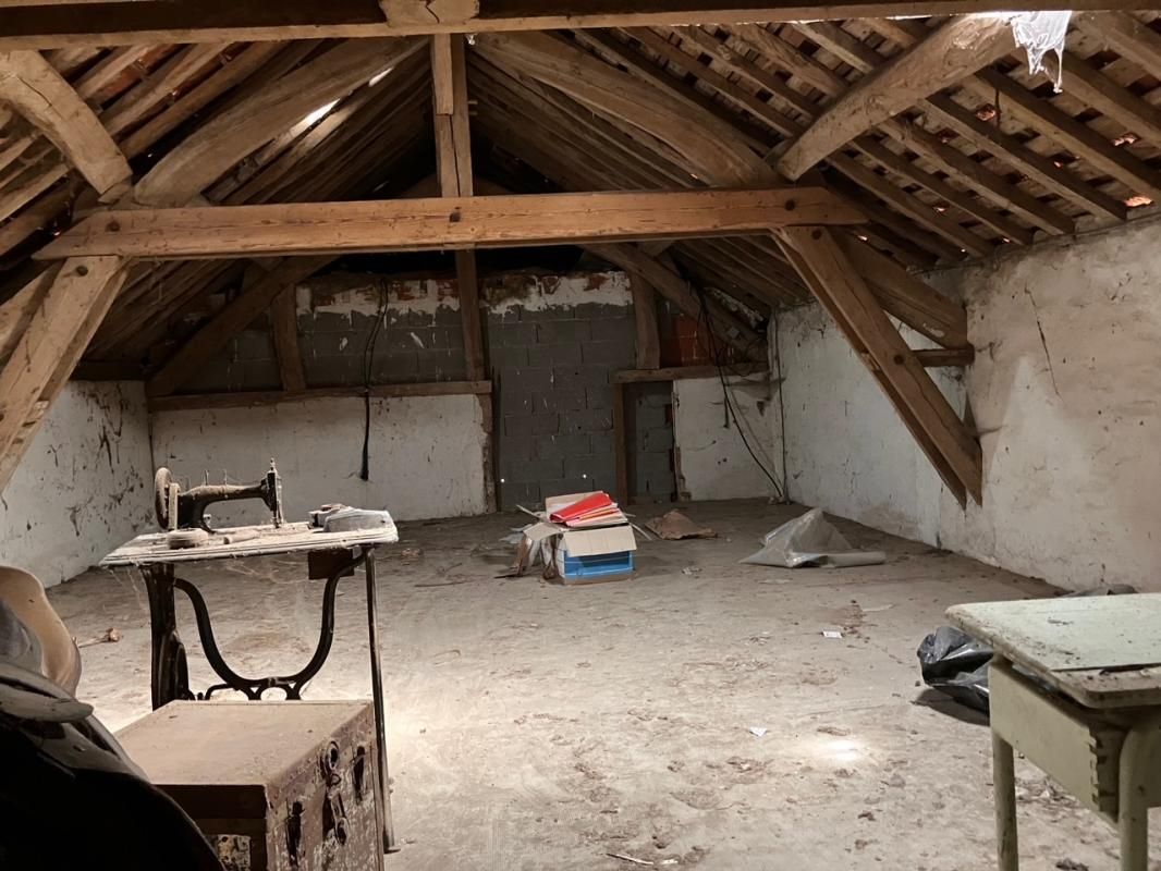 SEPTEUIL Grange à aménager 4