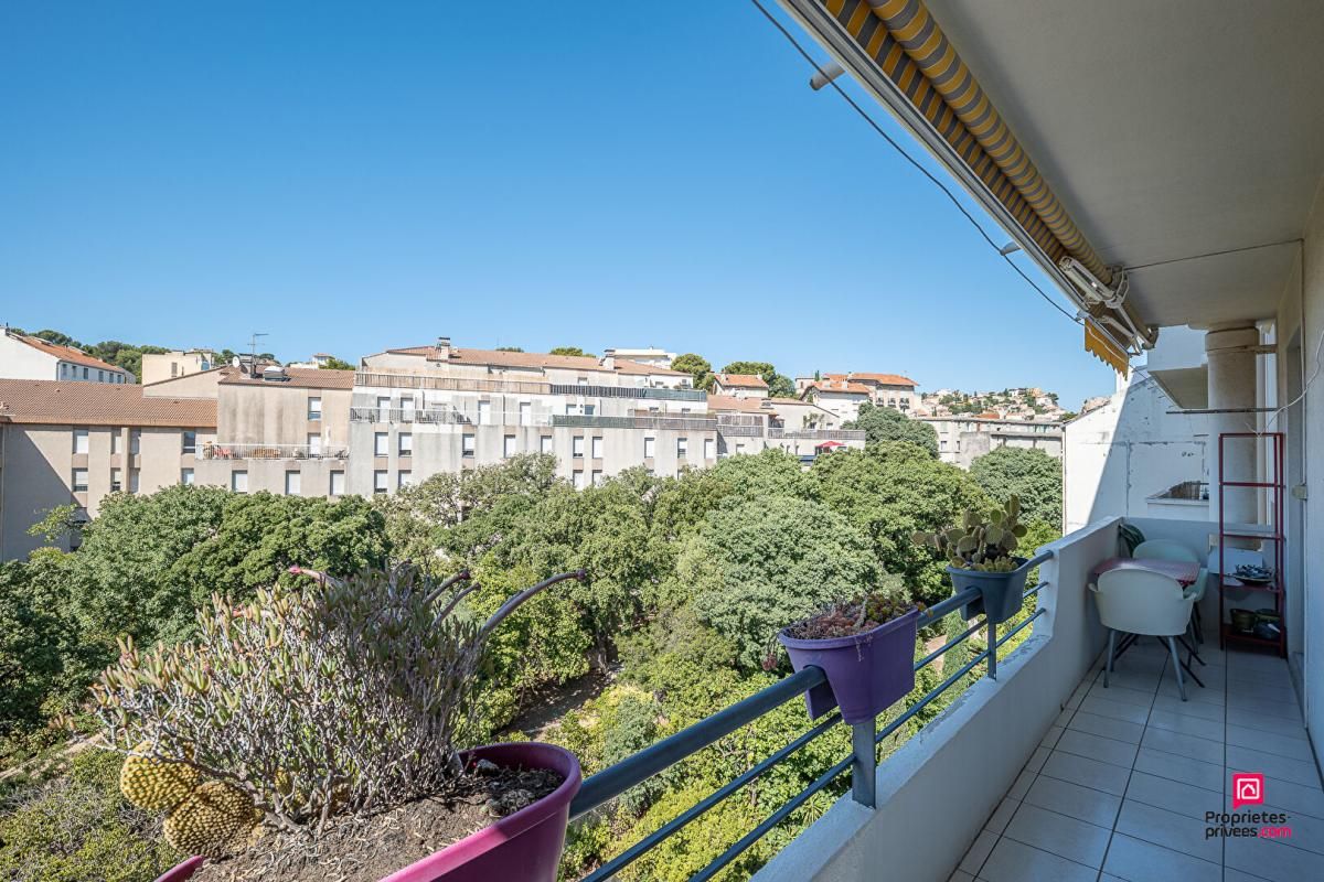 MARSEILLE-8E-ARRONDISSEMENT Appartement Marseille 4 pièce(s) 101 m2 + Exterieurs + cave 2