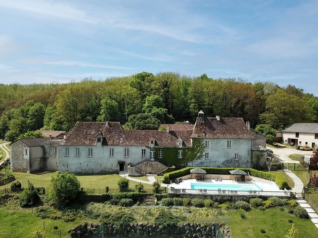 ISSAC Domaine exceptionnel sur 100 hectares 1