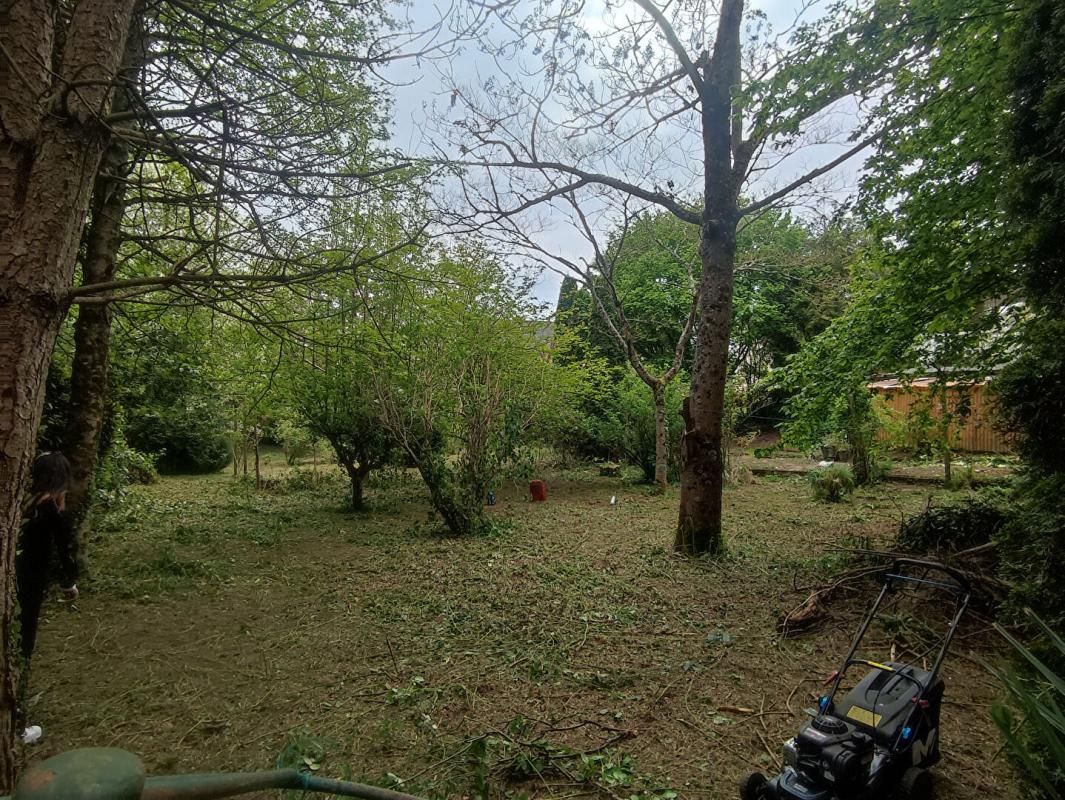 PONTIVY Terrain centre-ville de Pontivy 1815 m2 2