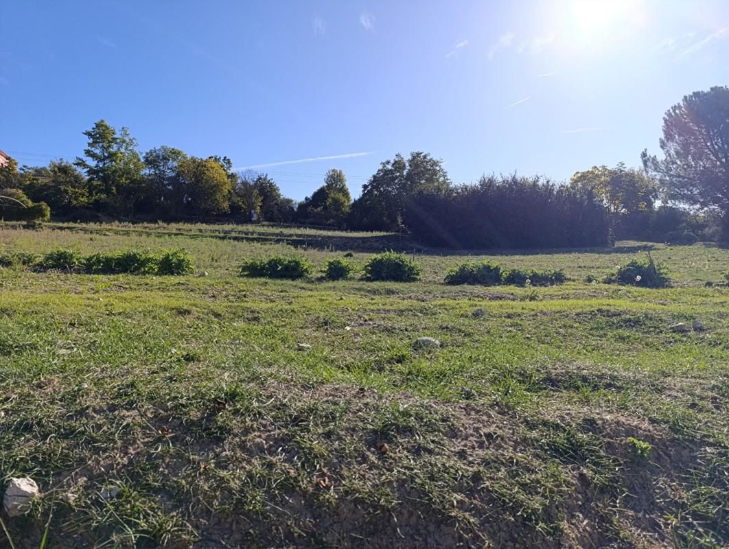MANOSQUE Magnifique terrain avec vue exceptionnelle 4