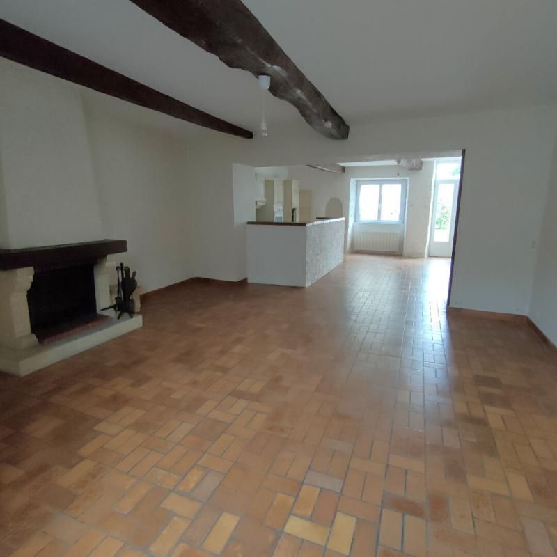MORTAGNE-SUR-SEVRE Maison Mortagne sur Sèvre 6 pièces 167 m2 2