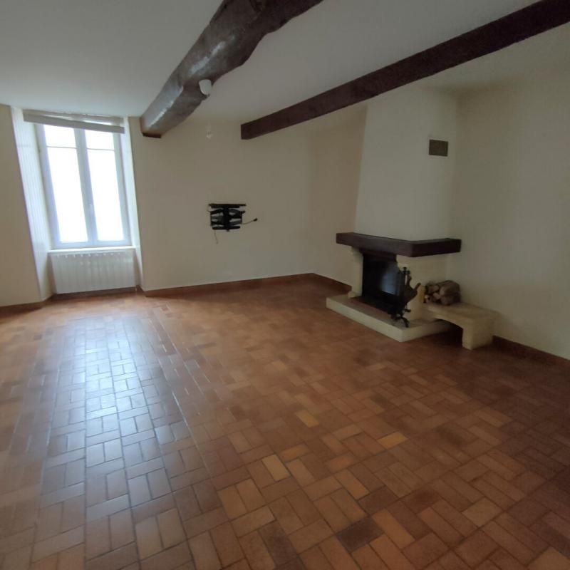MORTAGNE-SUR-SEVRE Maison Mortagne sur Sèvre 6 pièces 167 m2 4