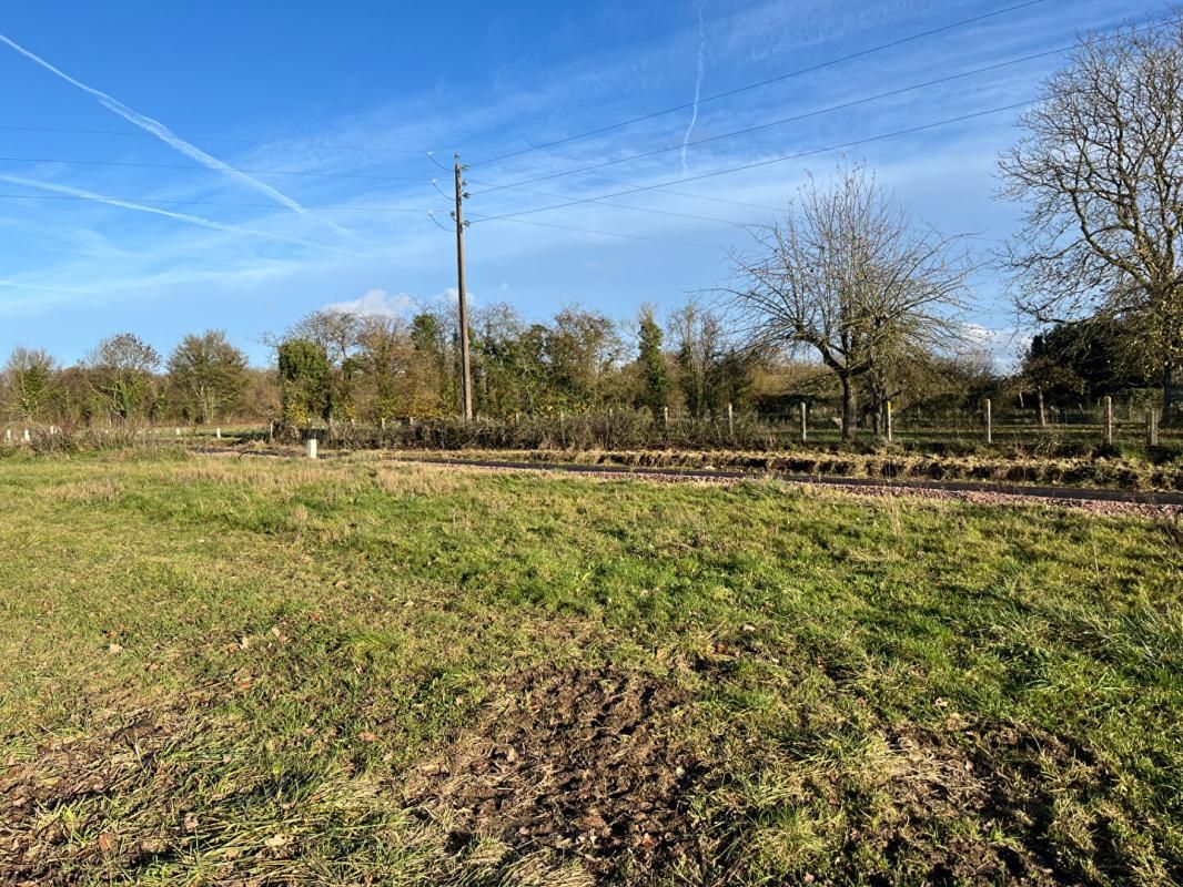 NORON-L'ABBAYE NORON L'ABBAYE TERRAIN VIABILISE DE 696 m² 1