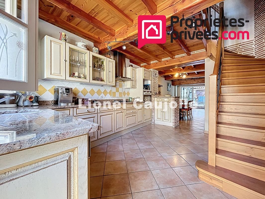 RABASTENS Maison Rabastens 85 m2, cour 26 m2, DPE C 4