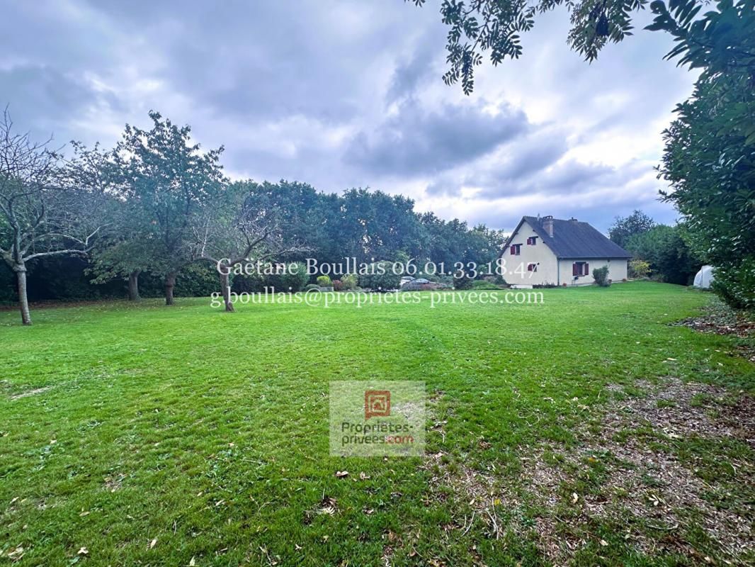 MARAIS-VERNIER Maison Proche Marais Vernier 6 hectares - 144 m2 hab - 378.000 3