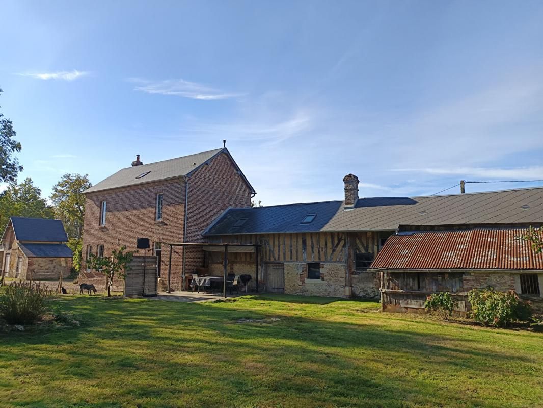 SAINT-MARTIN-DE-MAILLOC 14100 Maison 6 pièces 4 chambres 252 500 Euros 2