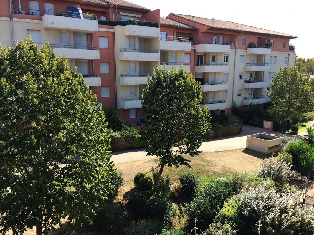 MARSEILLE-14E-ARRONDISSEMENT Investissement locatif  - Appt T2 loué - résidence avec piscine -  13014 Marseille 2