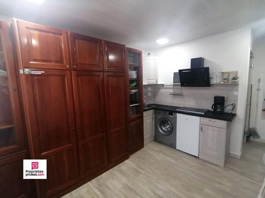 BAGNOLES-DE-L'ORNE BAGNOLES DE L'ORNE (NORMANDIE) , appartement 1 pièce, 15 m2 . Prix 47 000, honoraires 11,90% inclus à la charge de l'acquéreur , soit 42 000 hors honoraires 4