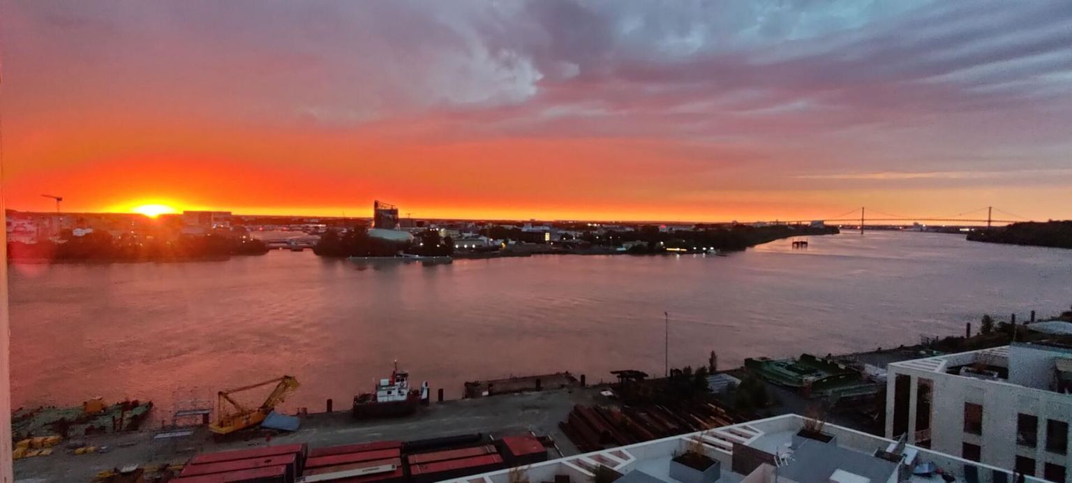 BORDEAUX Incroyable vue panoramique pour ce T3 proche de toutes commodités 1