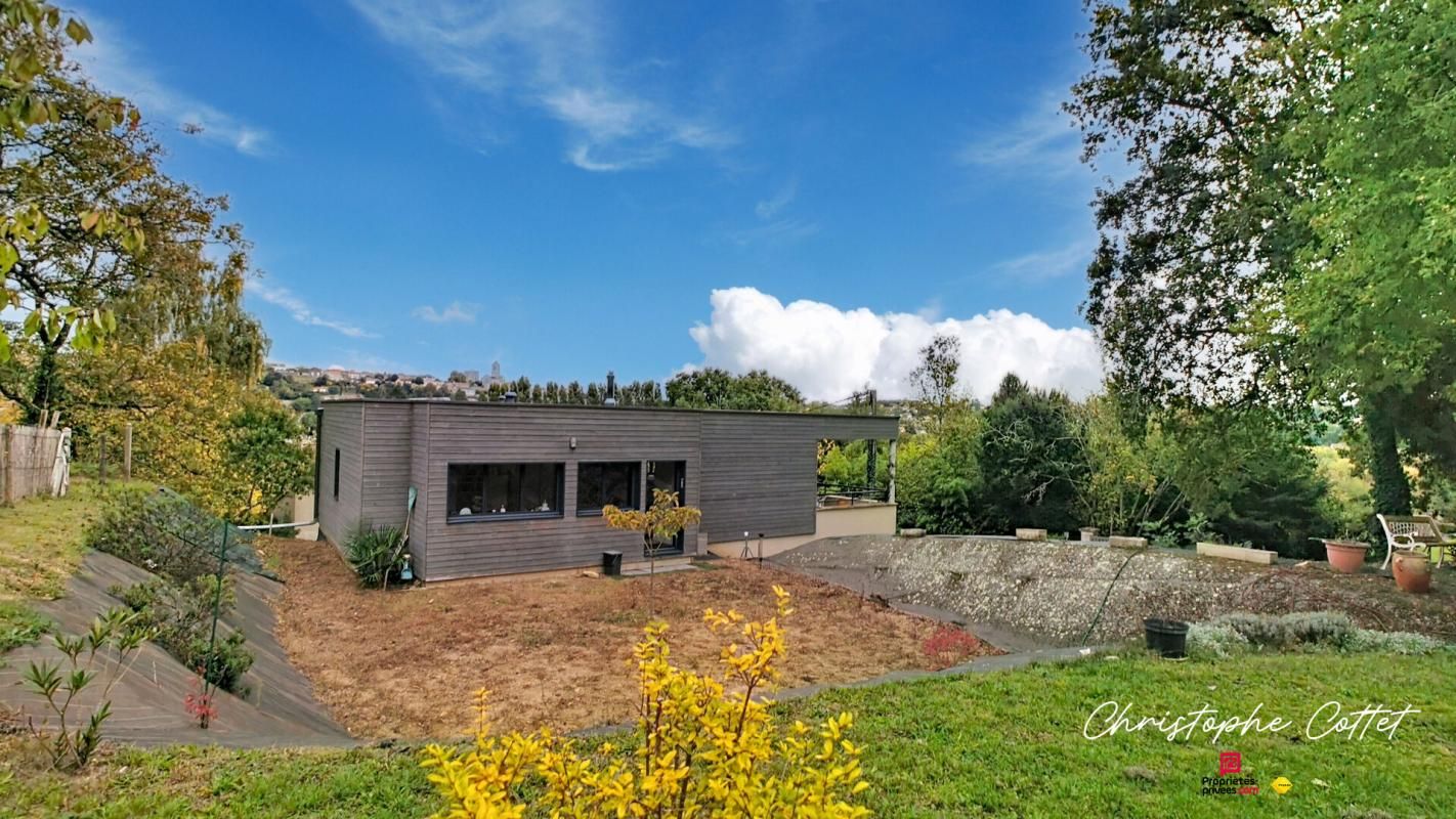 CHAUVIGNY Maison d'architecte avec vue panoramique - Chauvigny 4 pièce(s) 142 m2 1