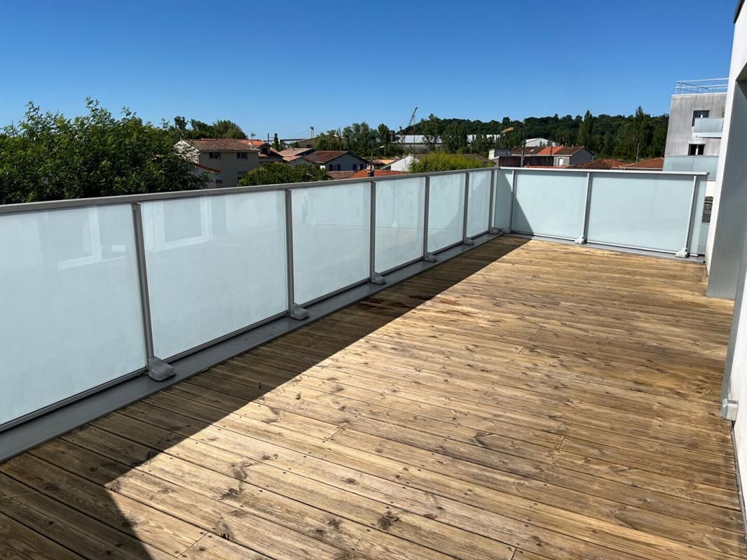 Appartement Cenon 2 pièces 45.02 m2