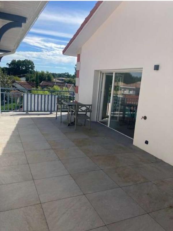 ANDERNOS-LES-BAINS Appartement Andernos Les Bains 4 pièce(s) 104 m2 2