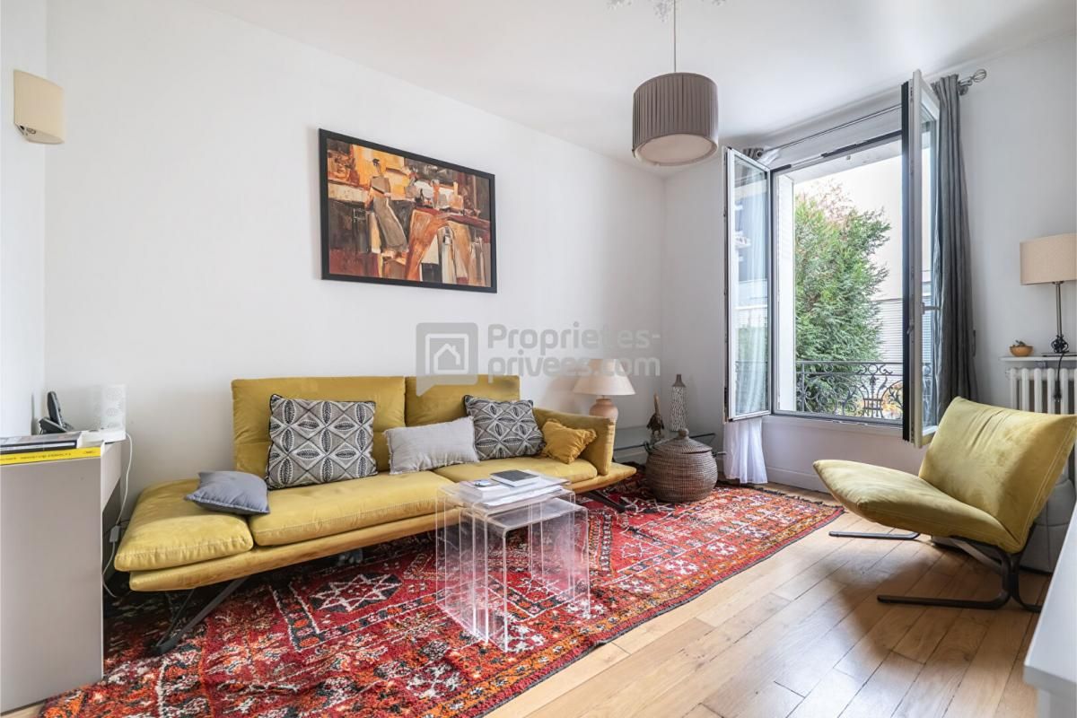 ARGENTEUIL Comme une maison en plein coeur d'Argenteuil, Appartement en rez-de-jardin de 80 m² avec deux espaces extérieurs privatifs de 130m² 2