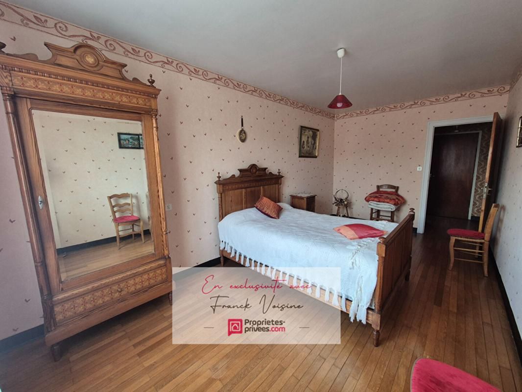 SAINT-PAUL-EN-PAREDS A VENDRE en Exclusivité à Saint Paul en Pareds - Maison de centre bourg de 117 m2 avec 3 chambres 3