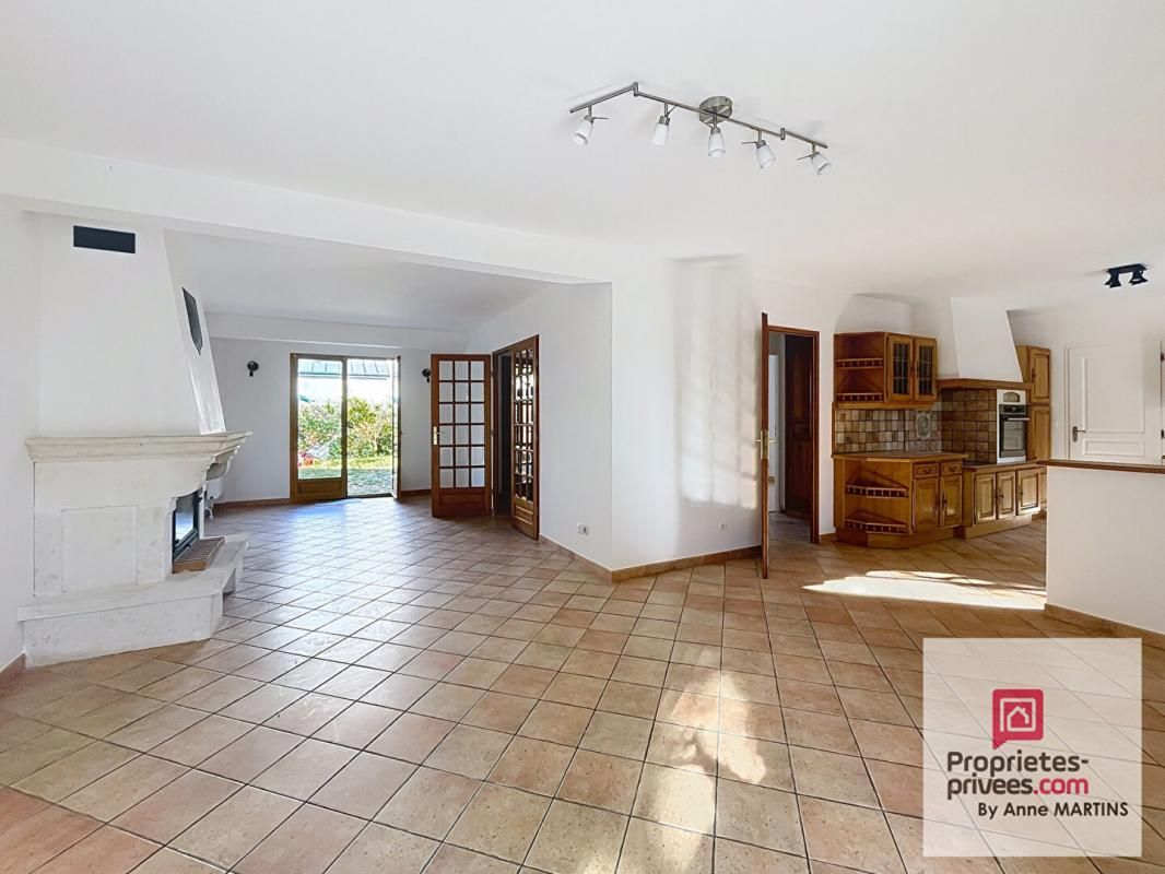 VIRY-CHATILLON Maison Viry Chatillon 7 pièce(s) 150 m2 - terrain 600 m2 1