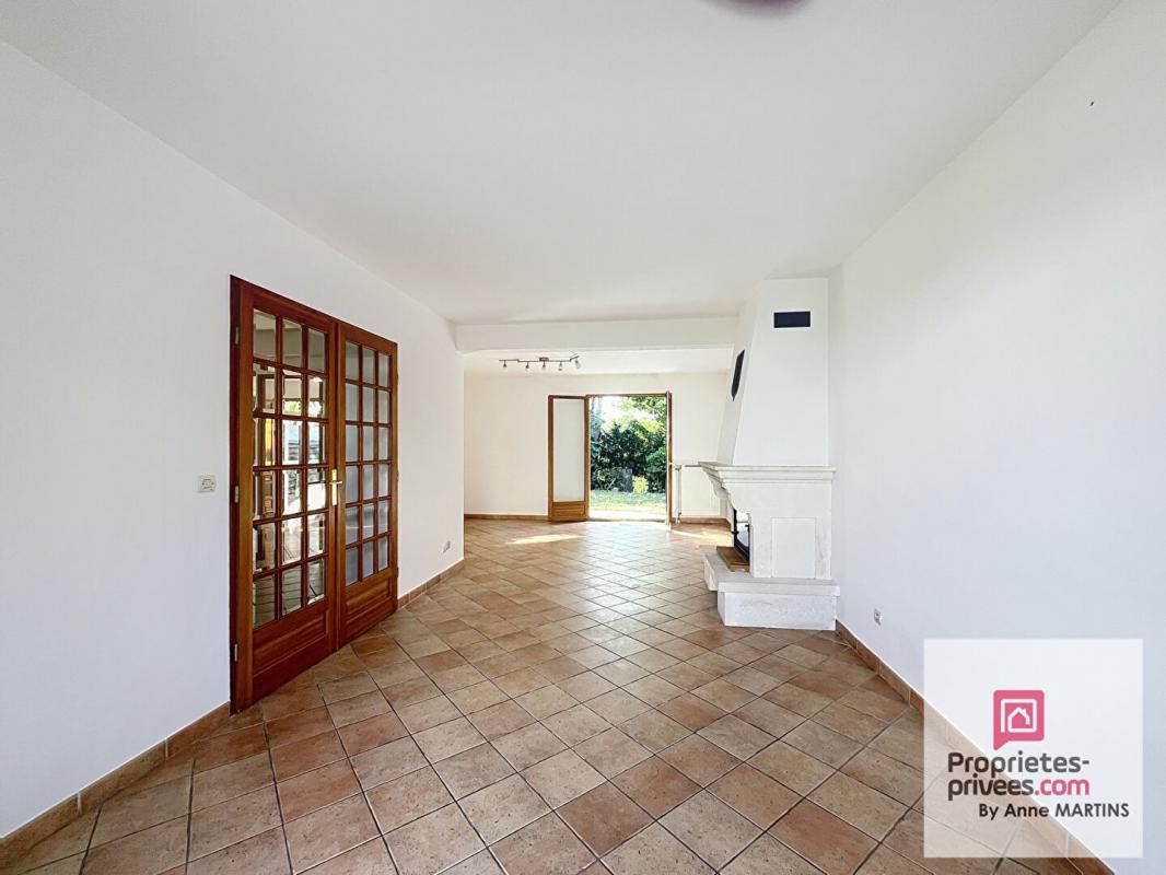 VIRY-CHATILLON Maison Viry Chatillon 7 pièce(s) 150 m2 - terrain 600 m2 2