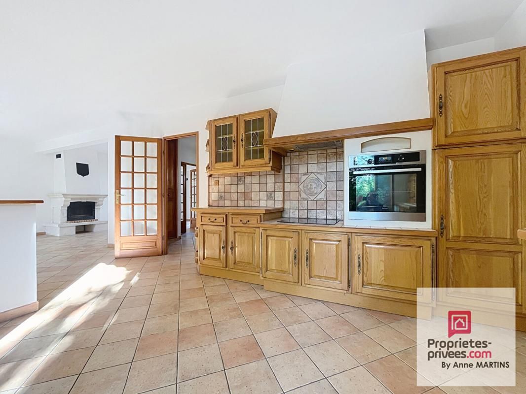 VIRY-CHATILLON Maison Viry Chatillon 7 pièce(s) 150 m2 - terrain 600 m2 3