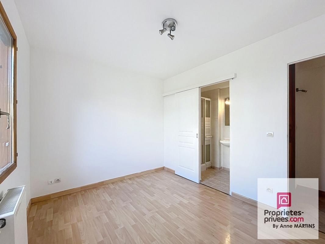 VIRY-CHATILLON Maison Viry Chatillon 7 pièce(s) 150 m2 - terrain 600 m2 4