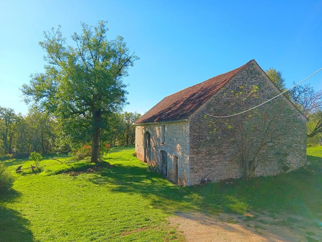 CAHORS Maison et grange sur terrain de 6000 m², entrée de Cahors à 10 minutes 4