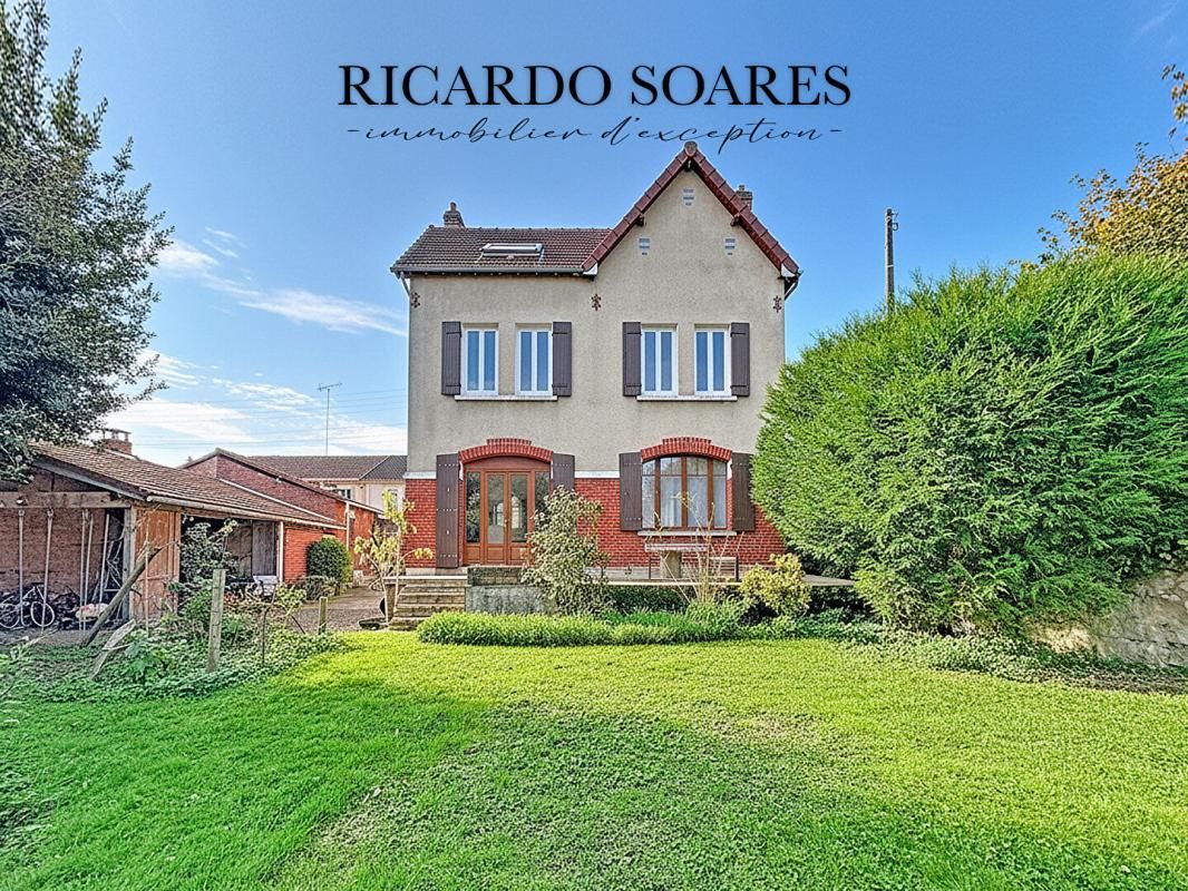 PONT-SAINTE-MAXENCE 60700 PONT-SAINTE-MAXENCE - MAISON DE CHARME RÉNOVÉE / 147 m² AU SOL / 4 CHAMBRES / STUDIO 16 m² / GARAGE 1