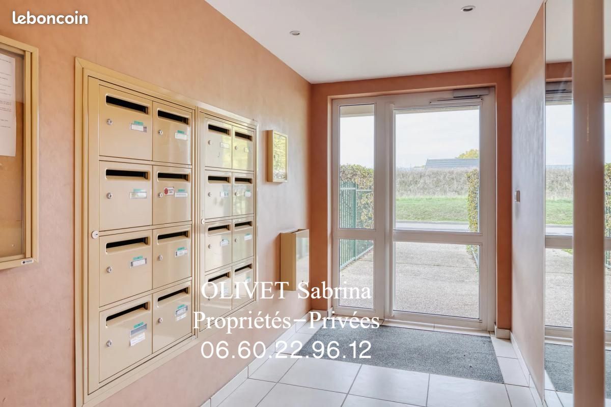 VAL-DE-REUIL Appartement  3 pièces 1
