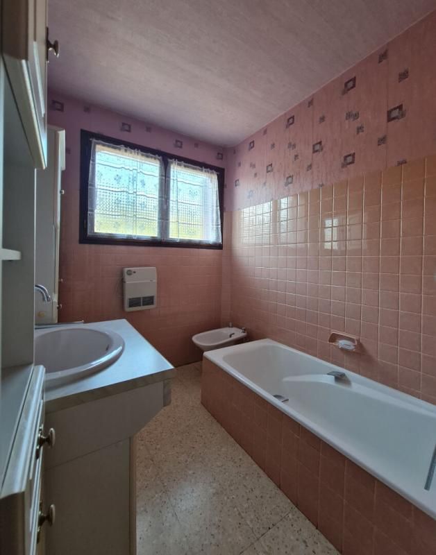 ALES Maison familiale avec potentiel - Proche commerces et centre hospitalier 4