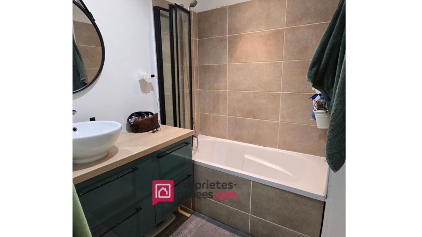 MARSEILLE-8E-ARRONDISSEMENT Magnifique T4 de 86 m2 avec vue  dégagée sur la nature au Roy d'Espagne 13008 Marseille - 327000 2