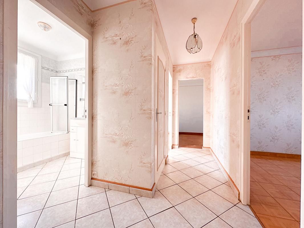 COUERON Maison de plain pied Couëron Bourg 4