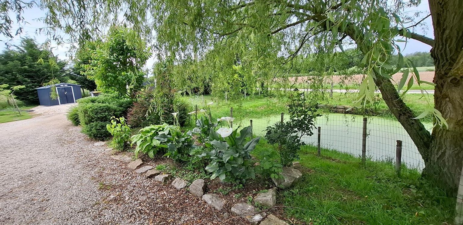 MANTENAY-MONTLIN Ferme bressane Mantenay-Montlin 8  pièce(s) 240 m2 2