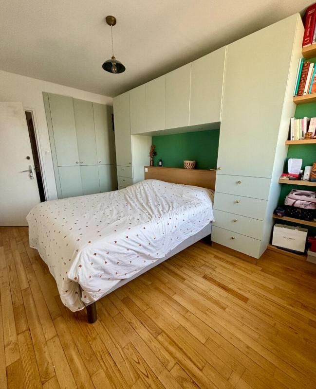 SAINT-NAZAIRE Apt St Nazaire 105.9 m2-GARAGE-GRENIER-CAVE-BALCON- CENTRE VILLE 3