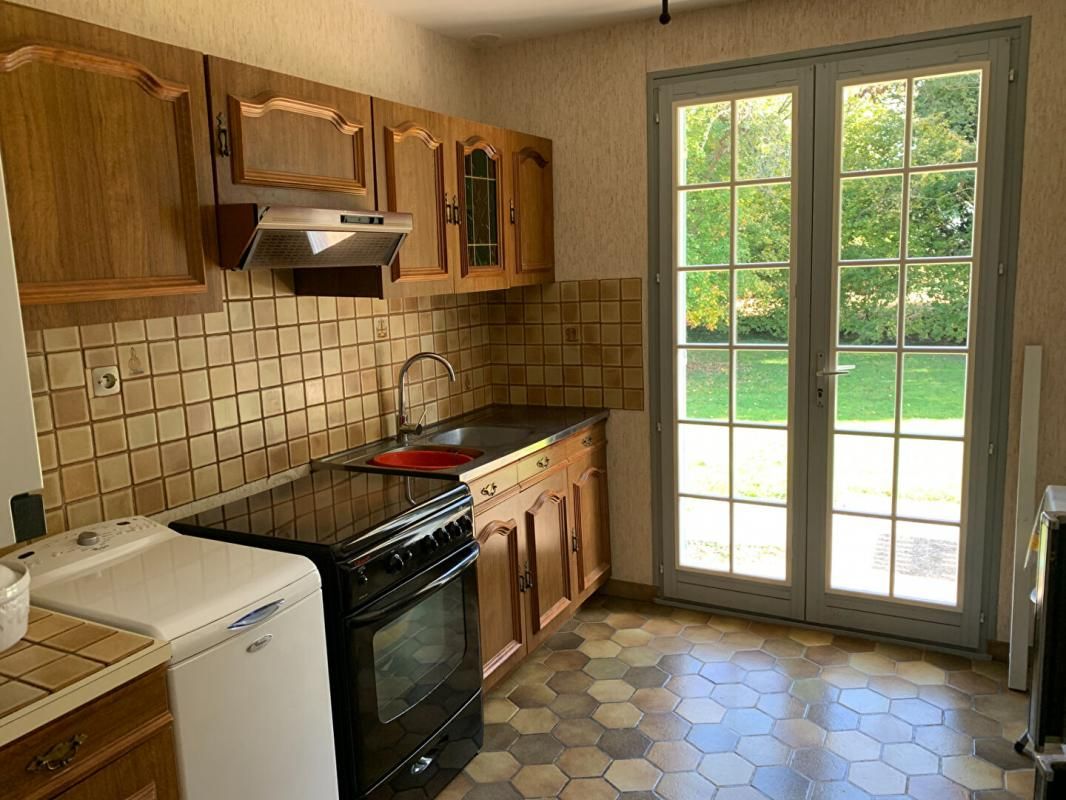 VERNEUSSES Jolie Maison 4 pièce(s) 88 m2 sur magnifique parc au calme 4