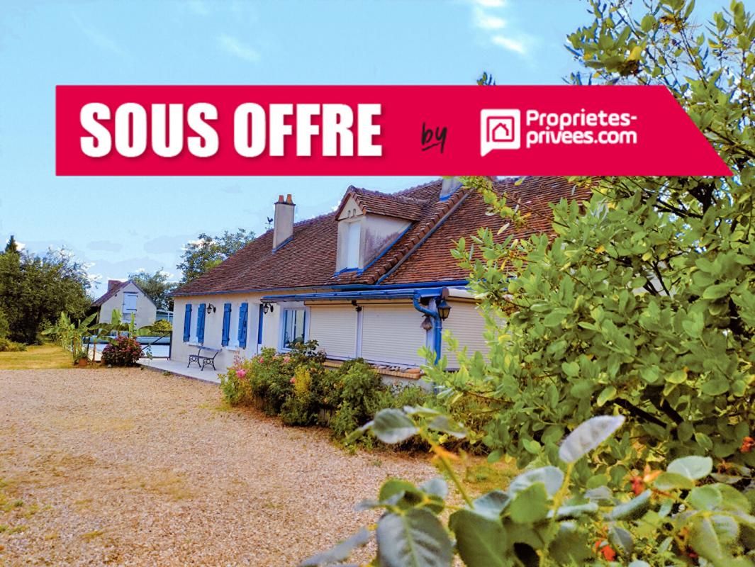 Fermette isolée sur 2 ha avec gîte et piscine Chaumussay