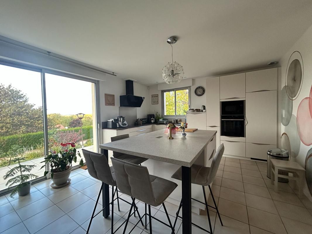 CHAMPTOCEAUX Maison Oree D Anjou 5 pièce(s) 142 m2 2