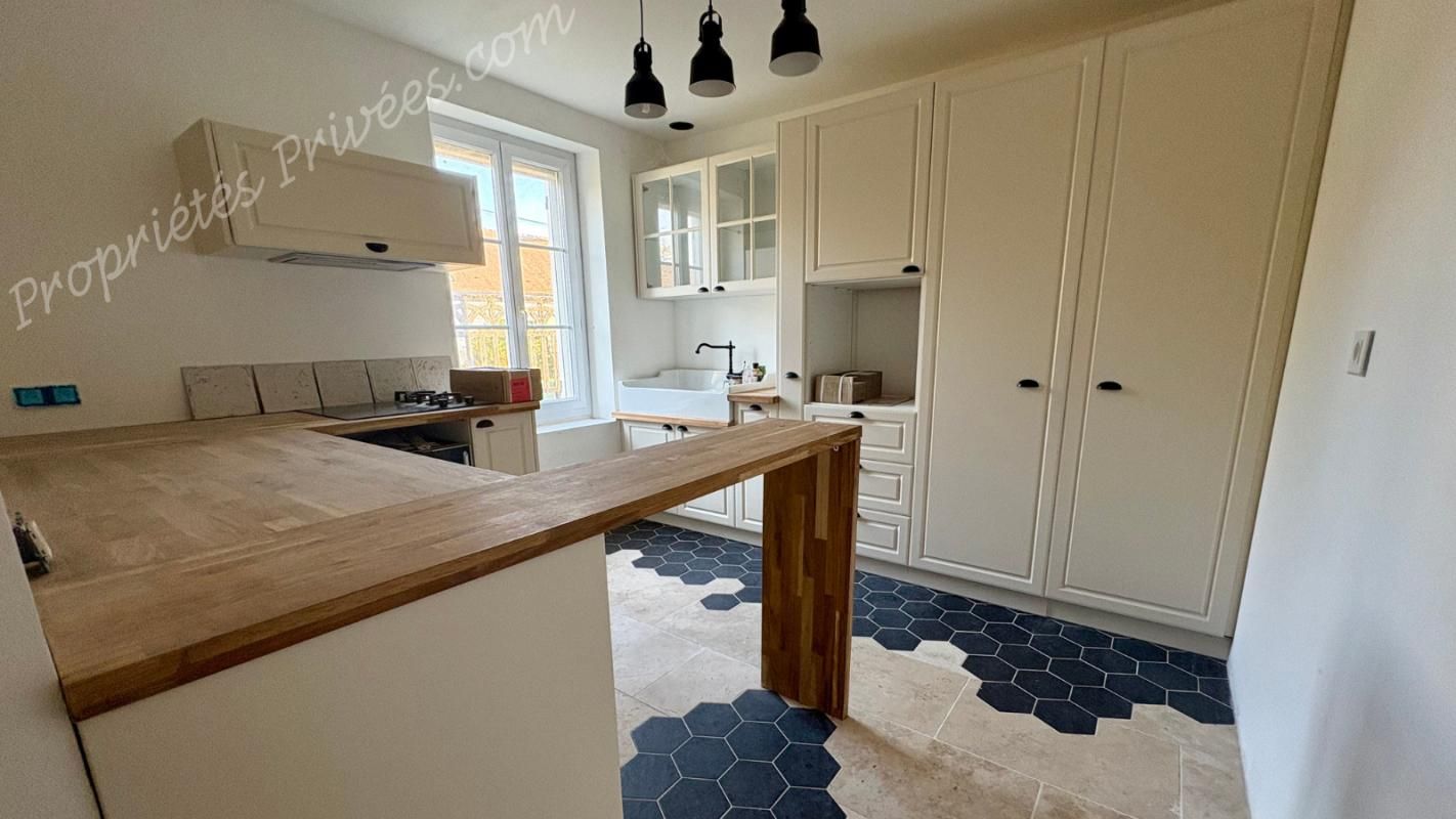 CHOUZY-SUR-CISSE Maison Valloire Sur Cisse 15 pièce(s) 260 m2 2