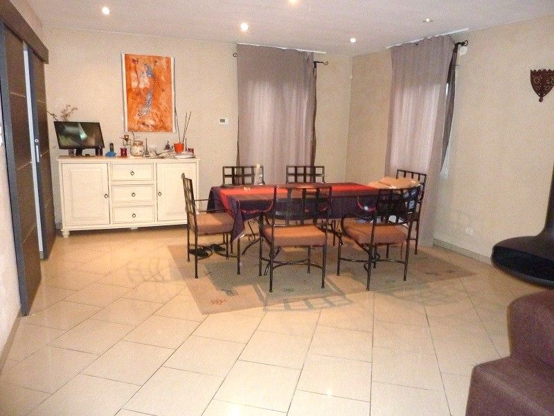 CONTREXEVILLE CONTREXEVILLE 8814O. Maison de plain-pied avec étage, 5 pièces 2