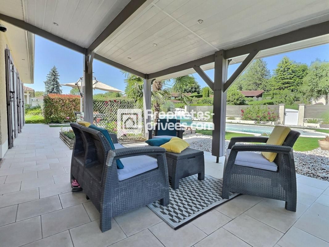 CHANCELADE Superbe pavillon d'env. 186m² avec 6 ch., piscine et spacieuse terrasse au calme sur CHANCELADE (24650) 3