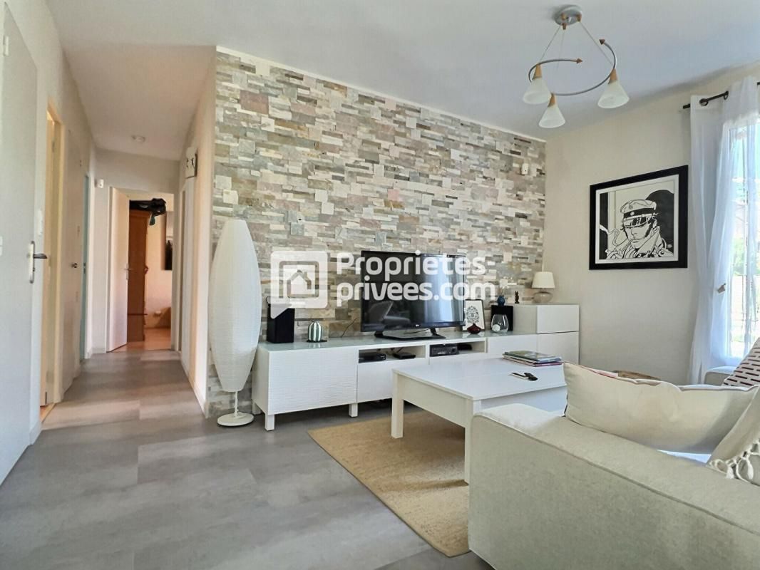 CHANCELADE Superbe pavillon d'env. 186m² avec 6 ch., piscine et spacieuse terrasse au calme sur CHANCELADE (24650) 4