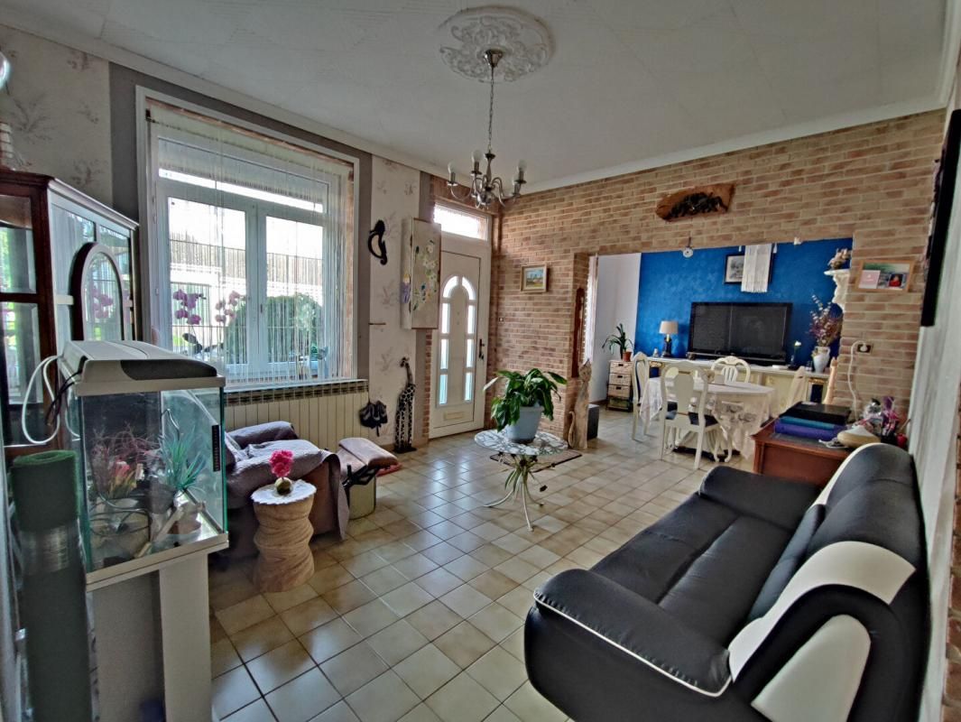 ANGRES Maison Angres 6 pièce(s) 113.56 m2 4