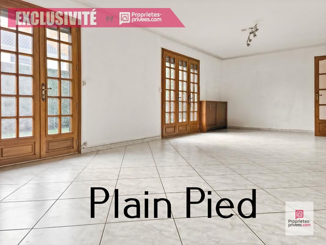 WATTRELOS Wattrelos (59150) CENTRE-VILLE, plain pied composé de 3 chambres, jardin, garage 1