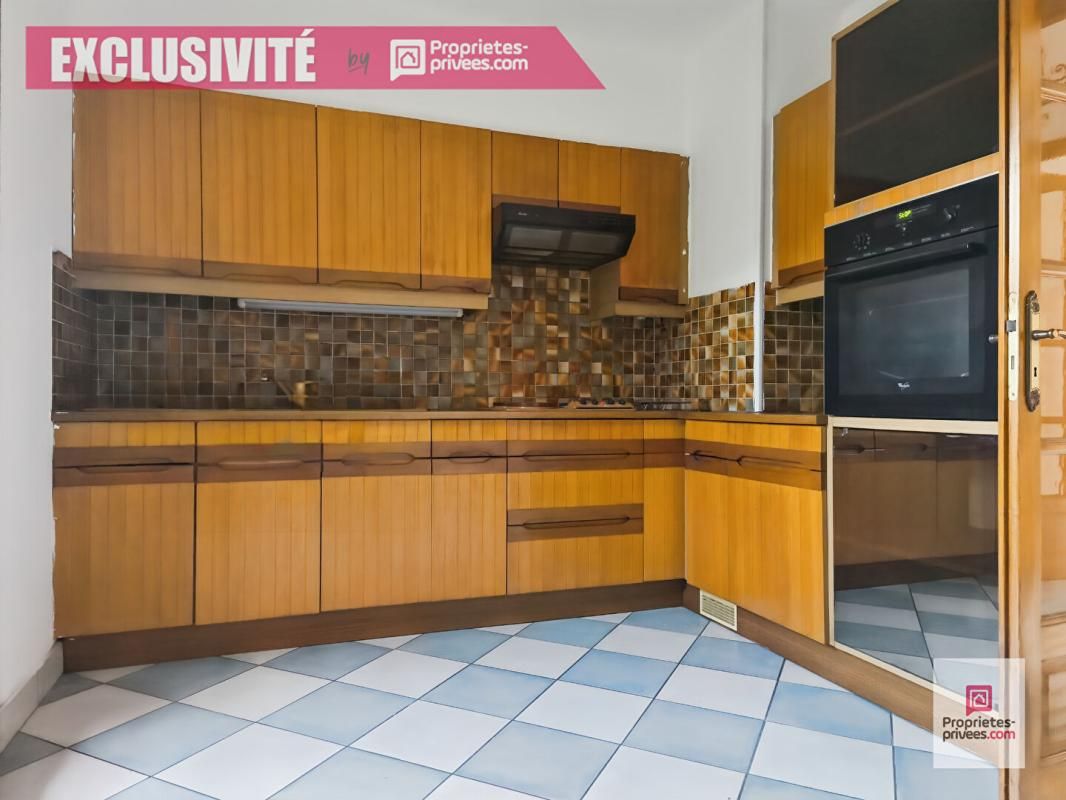 WATTRELOS Wattrelos (59150) CENTRE-VILLE, plain pied composé de 3 chambres, jardin, garage 4