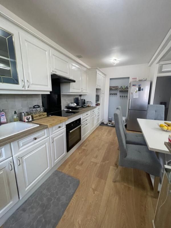 MARSEILLE-9E-ARRONDISSEMENT 13009 Mazargues Appt de Type 4 avec balcon + 1 parking privé 4