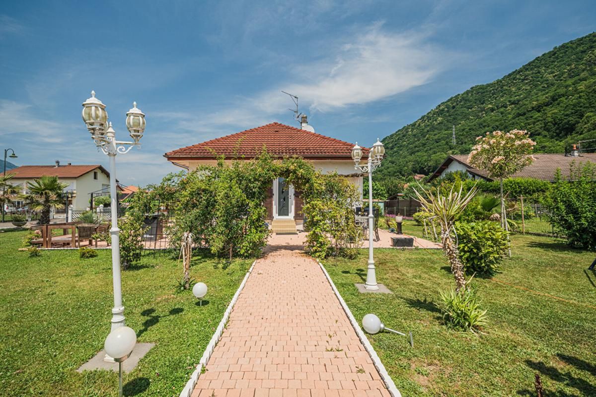 LE CHEYLAS Maison dans lotissement calme - Le Cheylas 38570 - 3 pièces et 2 garages 2