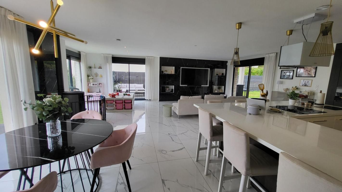 SAINT-QUENTIN FAYET-PAVILLON PLAIN PIED DE STANDING 3