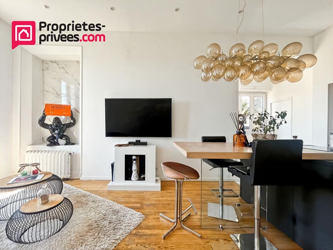 CANNES Cannes : Appartement bourgeois, terrasse vue mer et extension possible 3