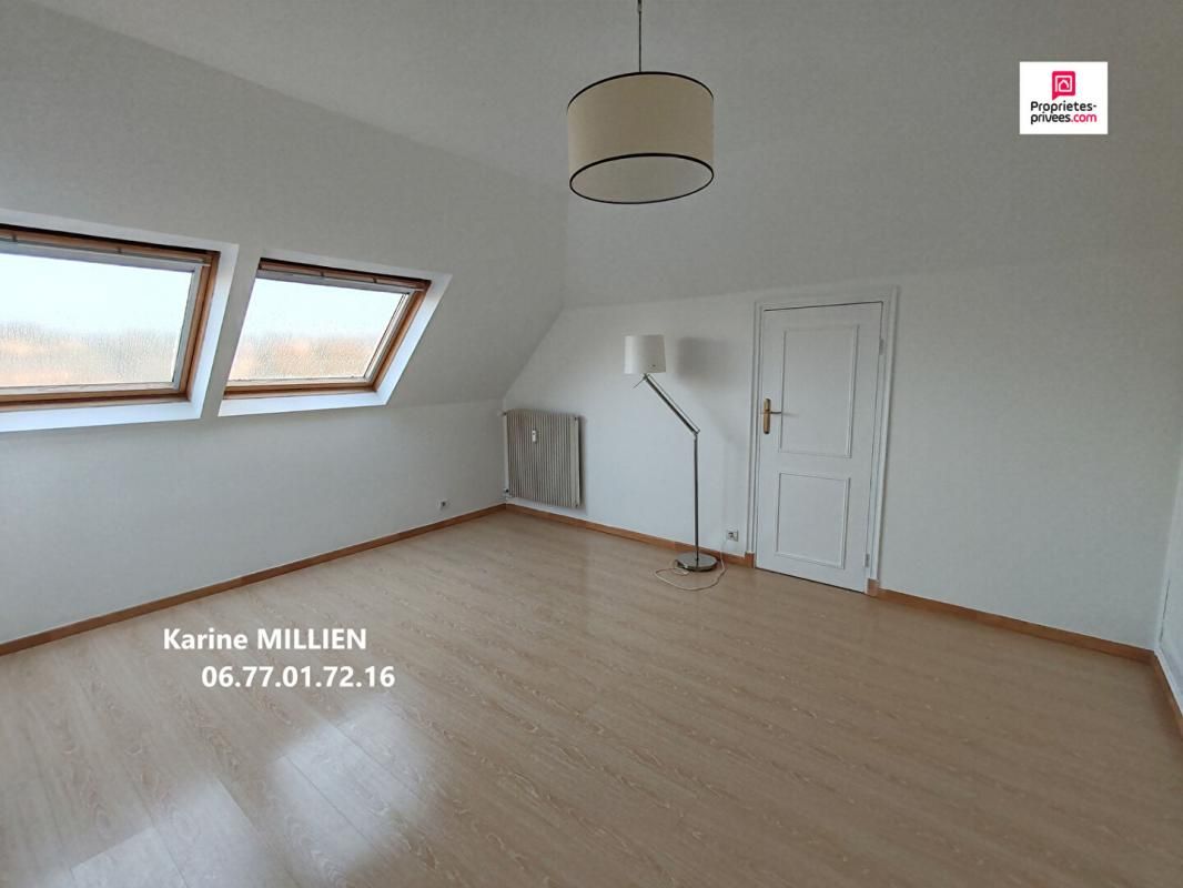 DREUX DREUX 28100 Appartement de type T4 - Ascenseur - Place de parking en sous-sol - Cave - 154900 HAI 3
